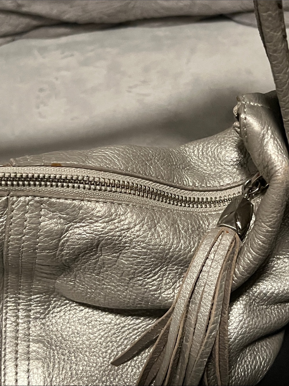 Elliot Lucca Metallic Silver Women's Leather Shoulder Bag with Tassel-EUC - Picture 5 of 8